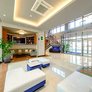 ホテルグランドルチェ博多 3* 福岡市